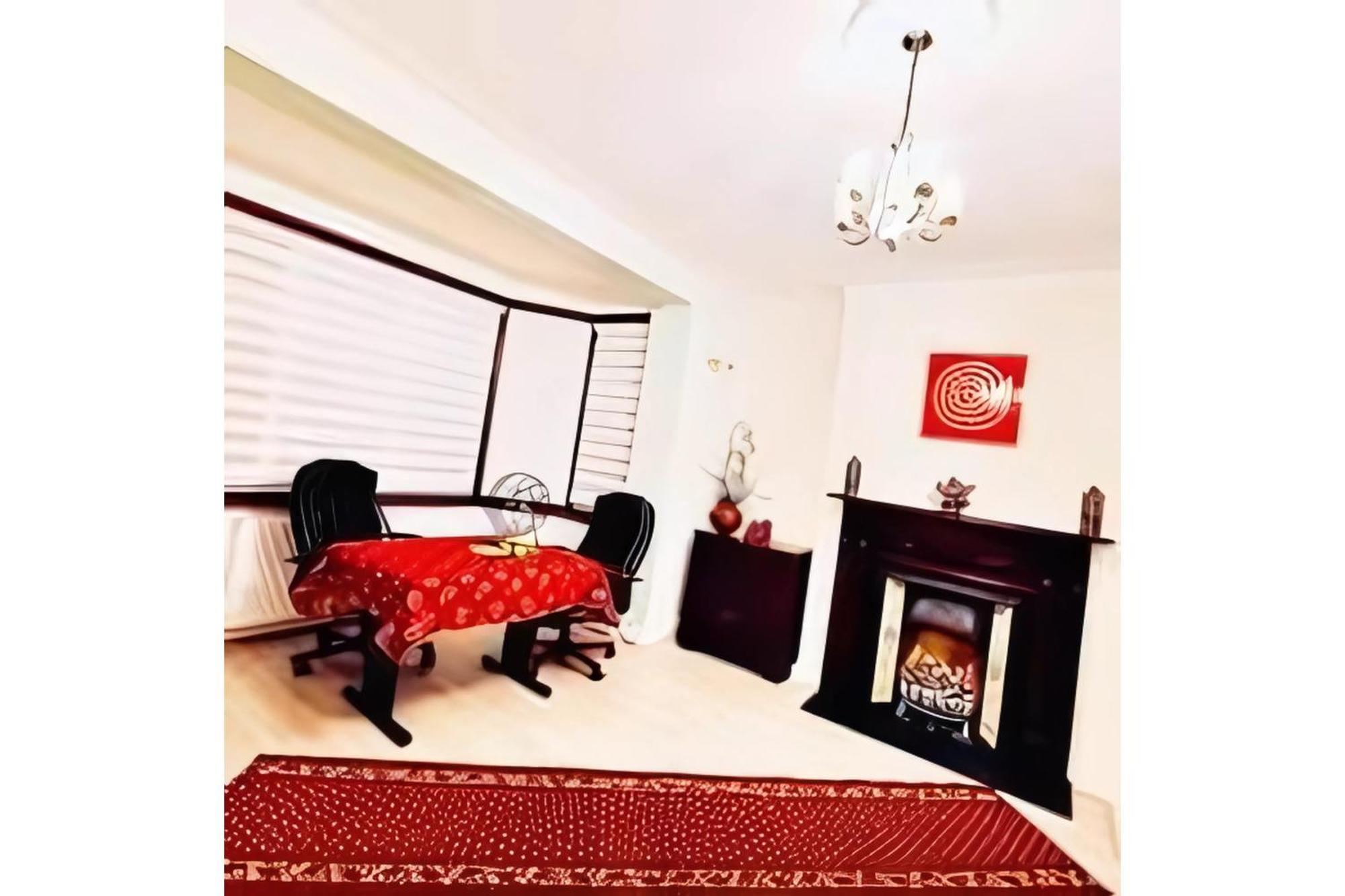 Beautiful Double En-Suite Room, Separate Entrance, Ilford, Central Line Gants Hill, Free Parking Buitenkant foto